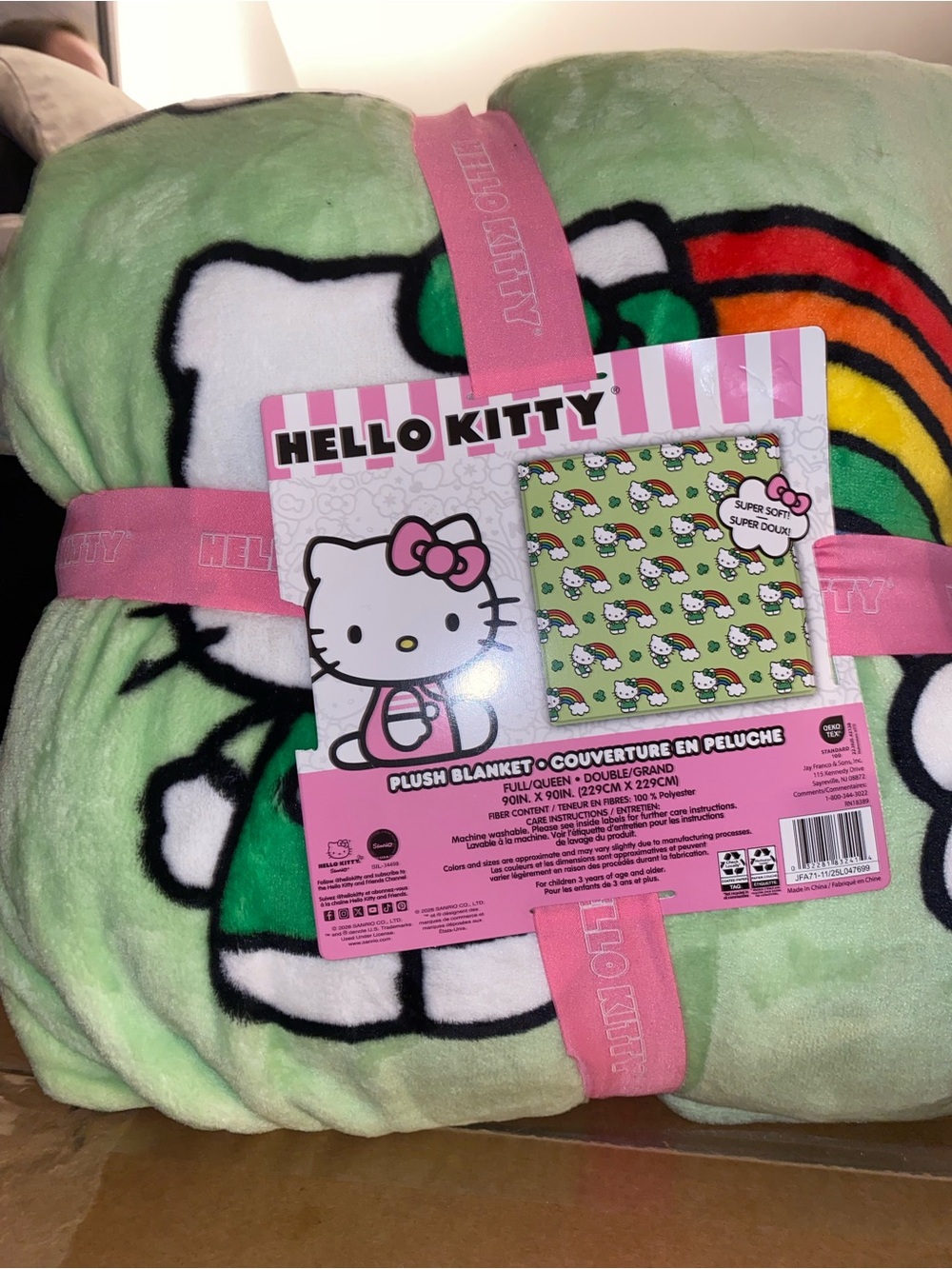 Hello Kitty Plush Blanket - Green with Rainbow Accent - Queen - NWT